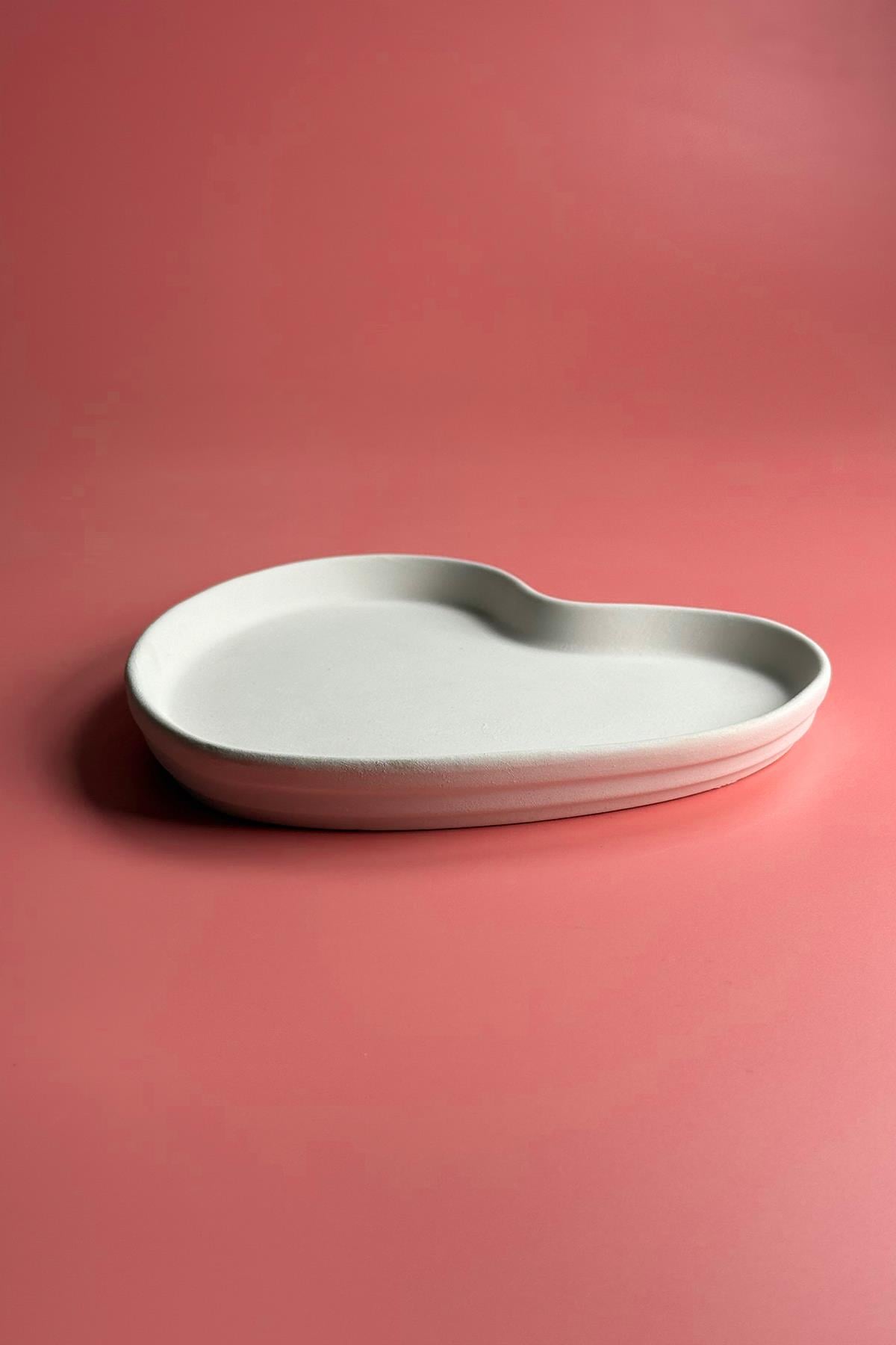 Refsan Heart Shaped Plate Ceramic Biscuit